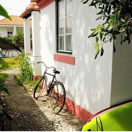 Getwet Surfcamp II Hostel Costa da Caparica Bagian luar foto