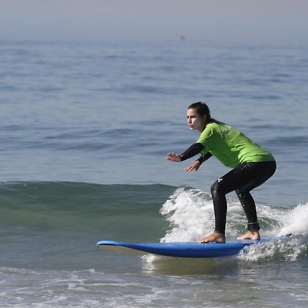 Getwet Surfcamp II Hostel Costa da Caparica Bagian luar foto